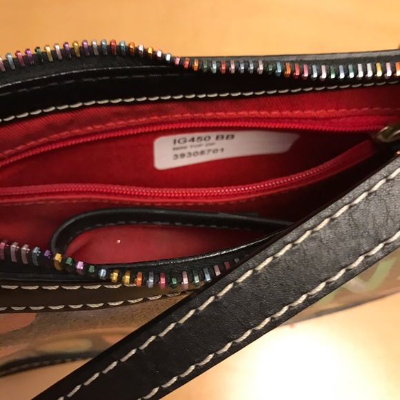 Purses - Picture 3 of 8